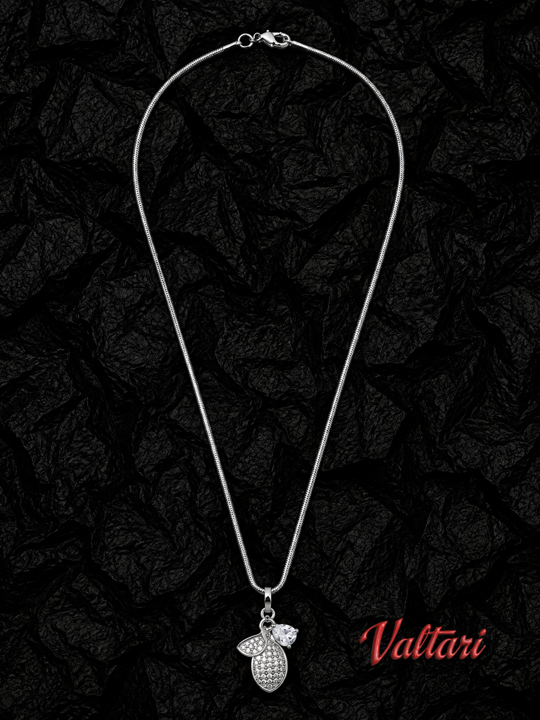 Icy Bloom Necklace