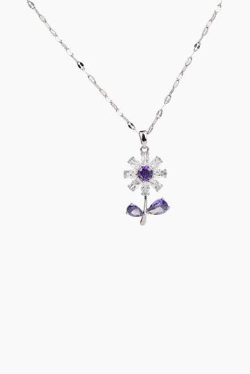 “I MIGHT BE A SUNFLOWER CAUSE EVERYONE KEEPS BUZZING AROUND ME” NECKLACE