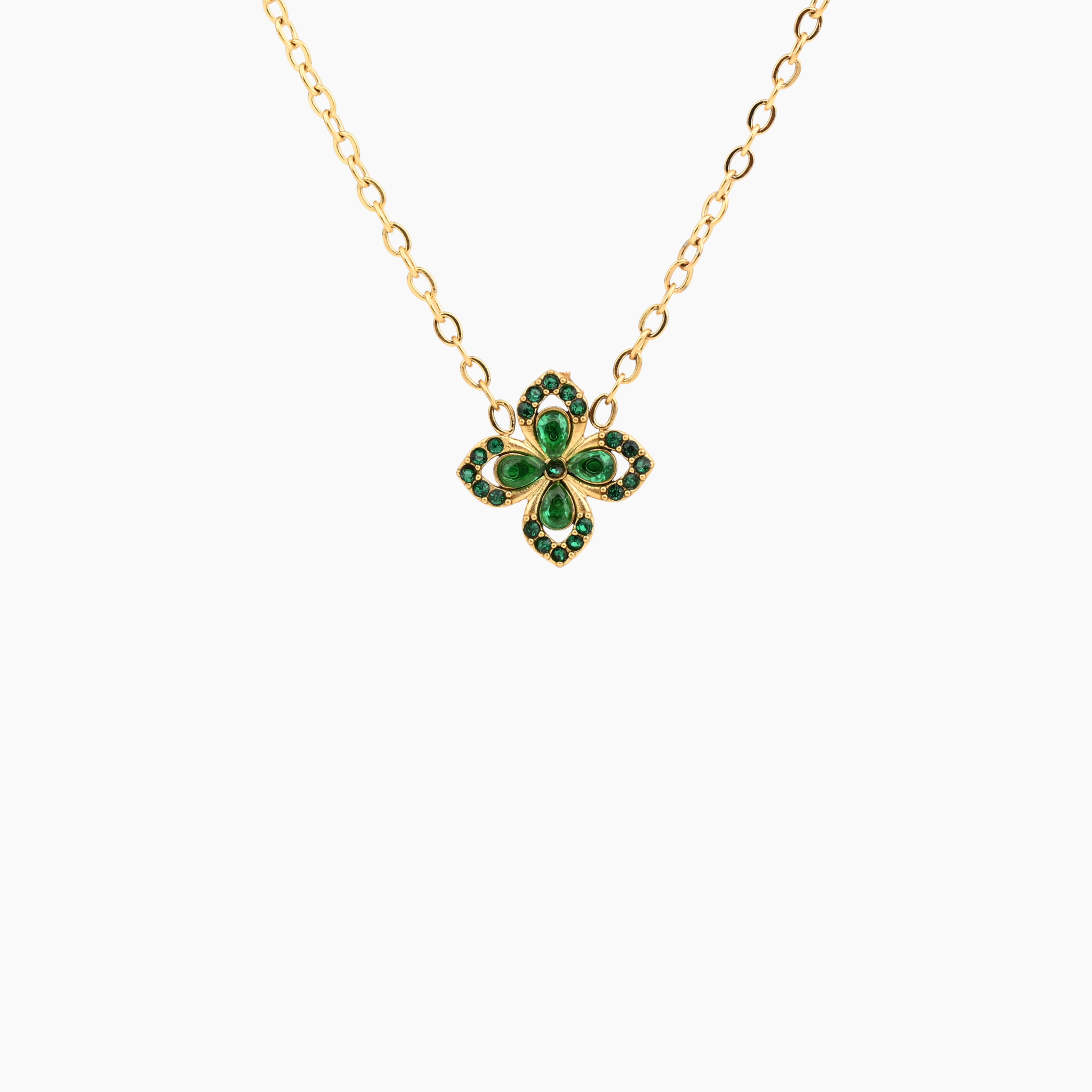 “THIS CLOVER GETS ME CLOSER TO MY DREAMS” NECKLACE