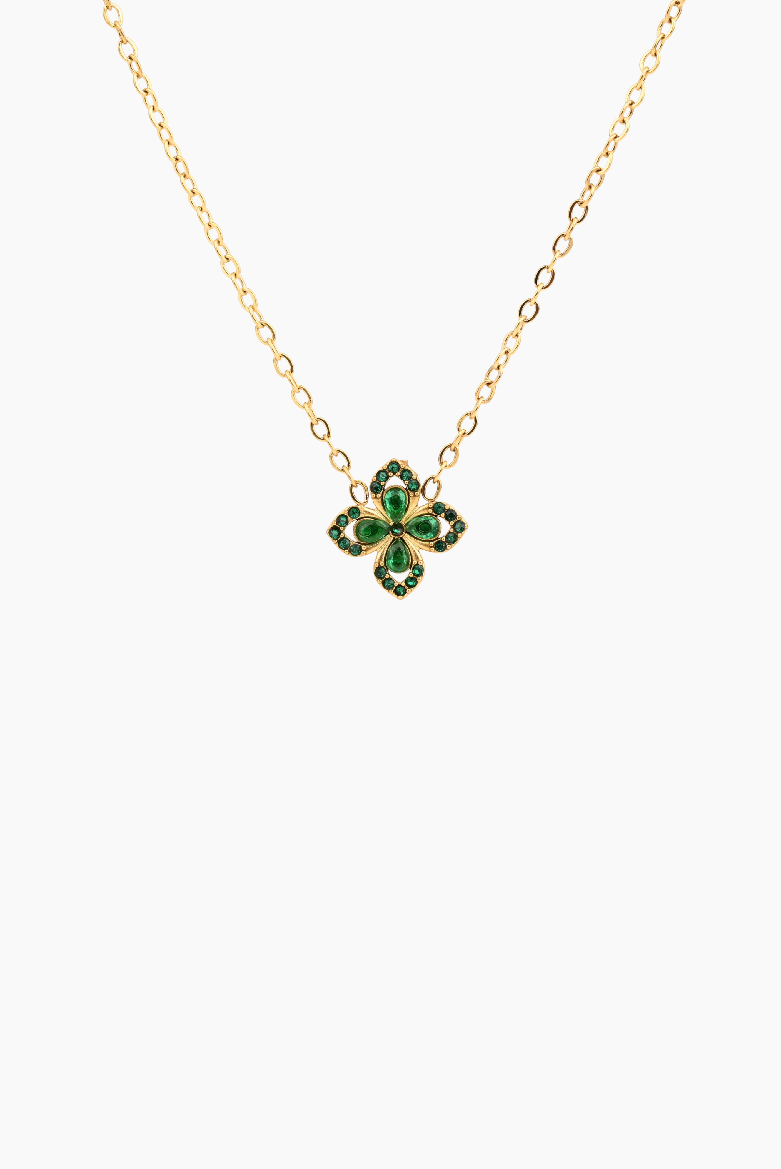 “THIS CLOVER GETS ME CLOSER TO MY DREAMS” NECKLACE