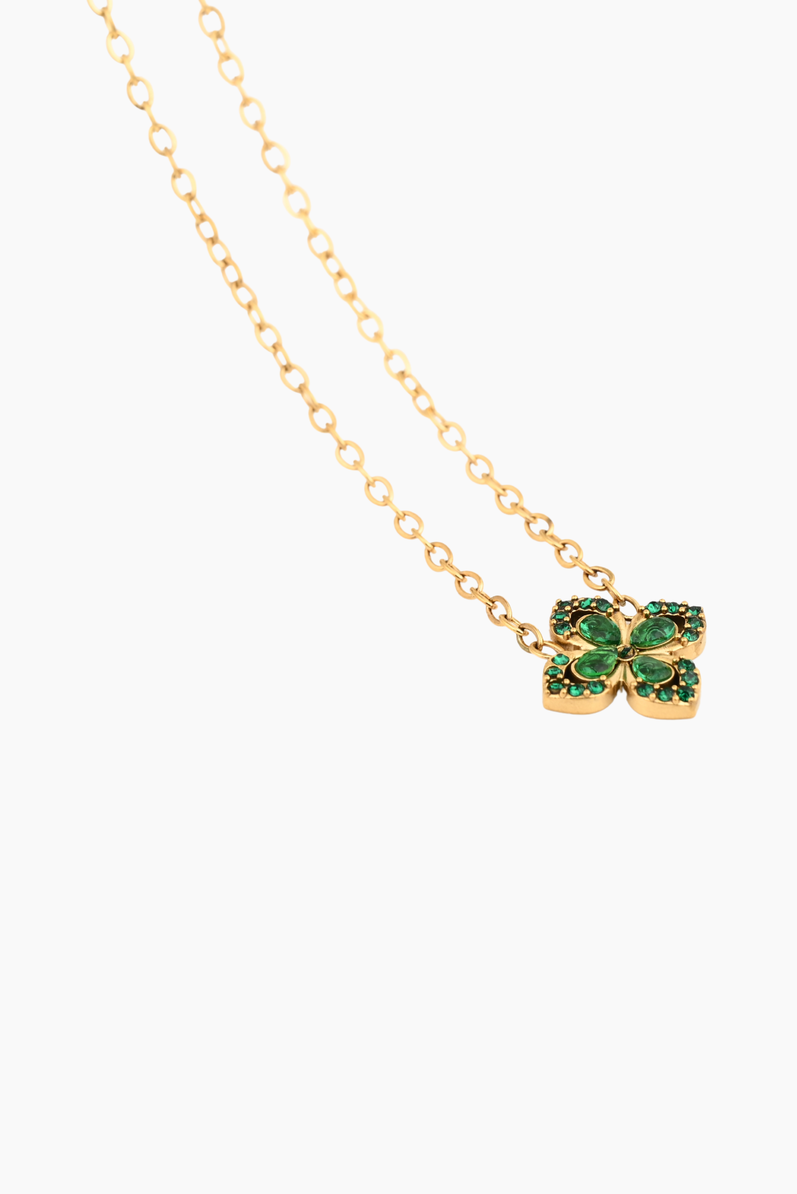 “THIS CLOVER GETS ME CLOSER TO MY DREAMS” NECKLACE